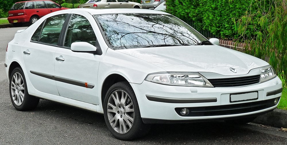 Типичные проблемы и надежность Renault Laguna II: отзывы владельцев