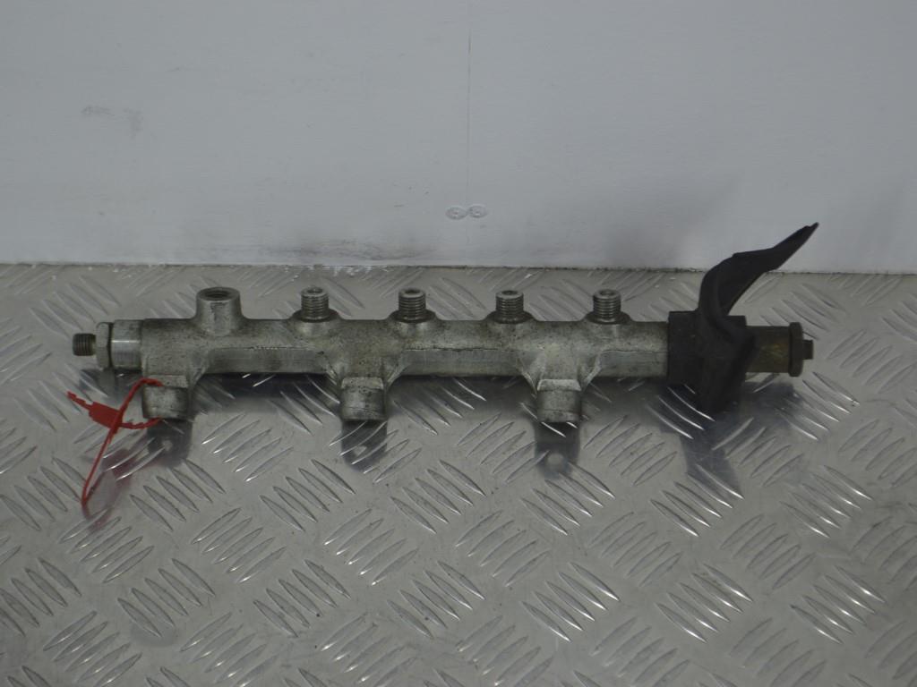 Топливная рампа Renault Master 2 (1998-2010) 8200023961, 0445214025