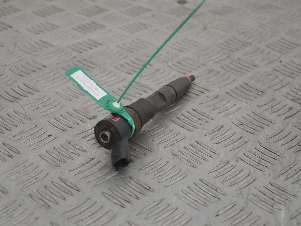 Форсунка Renault Laguna 2 (2001-2007) 8200100272, 0445110110B