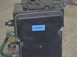 Блок ABS Renault Megane 2 (2002-2008) 8200038695